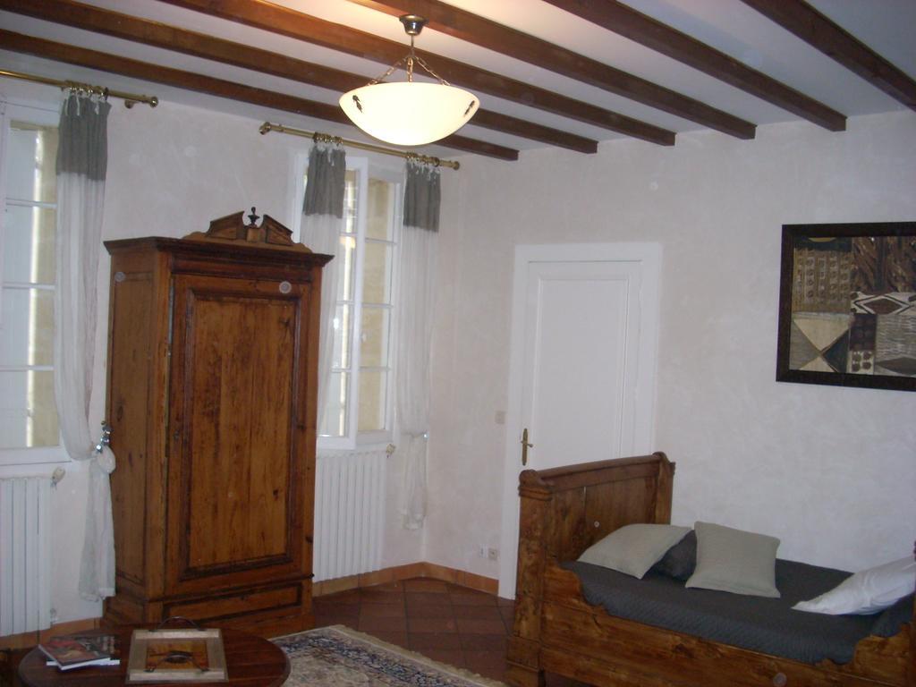 Bed and Breakfast Sous Les Marronniers Petit-Palais-et-Cornemps Экстерьер фото